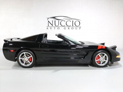 Used 2002 Chevrolet Corvette Coupe w/ Preferred Equipment Group1 image 56