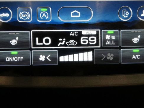 Used 2025 Subaru Forester Premium w/ Convenience Package #1 image 40