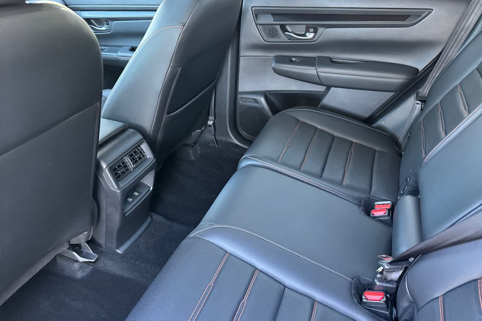 Used 2025 Honda CR-V Sport-L image 4
