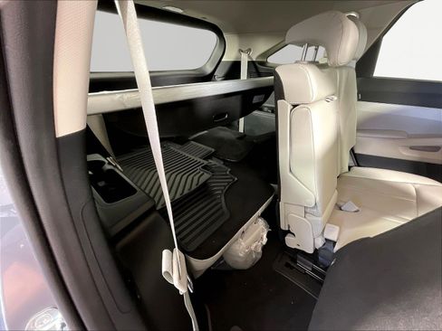 Certified 2025 Kia Sorento S AWD/4WD image 26