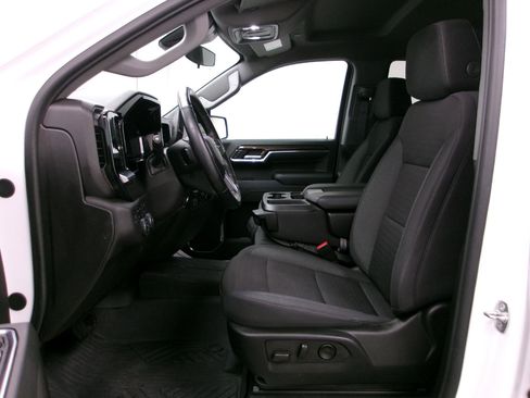 Certified 2024 Chevrolet Silverado 1500 RST image 8