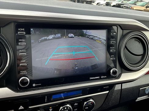 Used 2023 Toyota Tacoma 4x4 Double Cab image 10