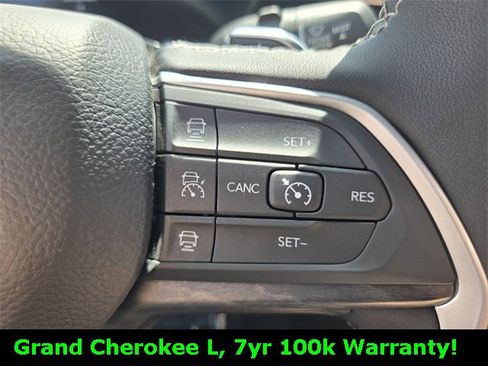 Certified 2024 Jeep Grand Cherokee L Limited w/ Luxury Tech Group II image 29