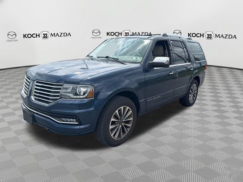 Used 2015 Lincoln Navigator 4WD image 6