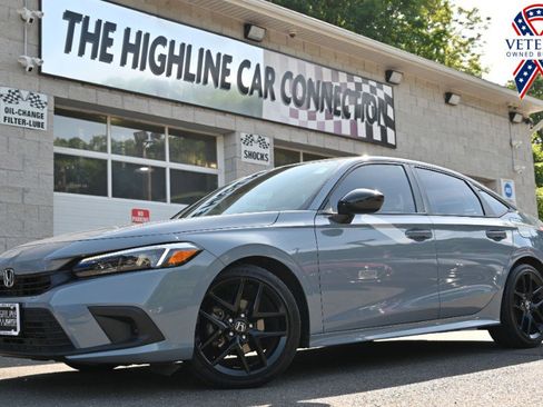 Used 2023 Honda Civic Sport image 1