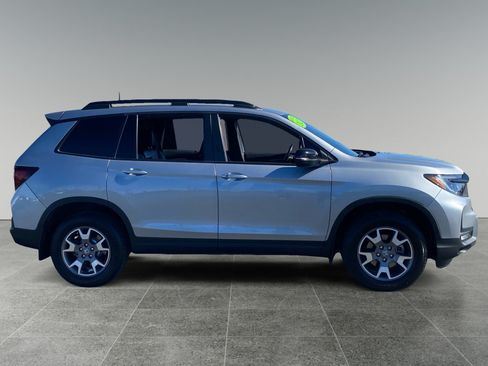 Used 2023 Honda Passport TrailSport image 6