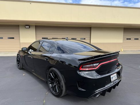 Used 2016 Dodge Charger SRT Hellcat w/ Harman/Kardon Audio Group RWD image 5
