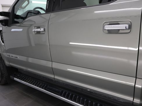 Used 2020 Ford F350 XLT w/ XLT Premium Package image 38