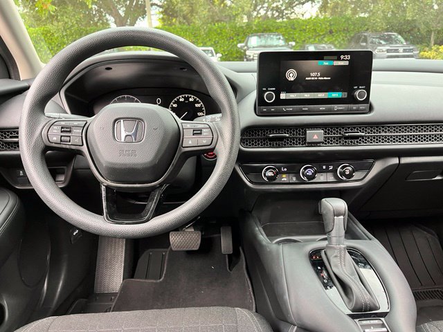 Used 2025 Honda HR-V LX image 7
