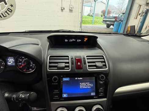 Used 2015 Subaru Crosstrek 2.0i Premium image 28