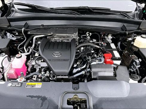 Used 2025 Toyota Grand Highlander AWD image 31