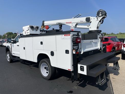 New 2025 Ford F550 4x4 Regular Cab Super Duty image 5