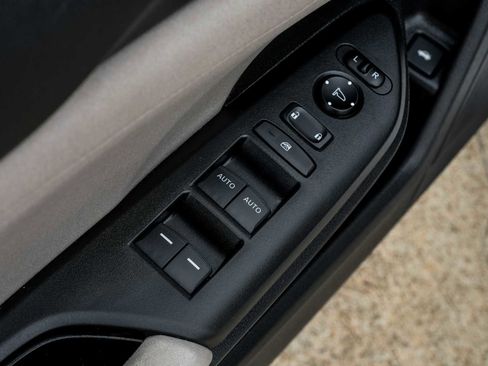 Used 2020 Honda Insight EX image 45