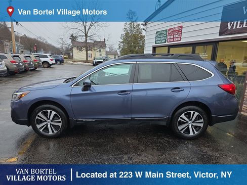 Used 2018 Subaru Outback 2.5i Limited image 8