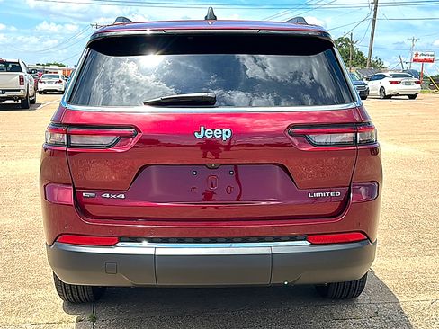 Used 2022 Jeep Grand Cherokee L Limited AWD/4WD image 7