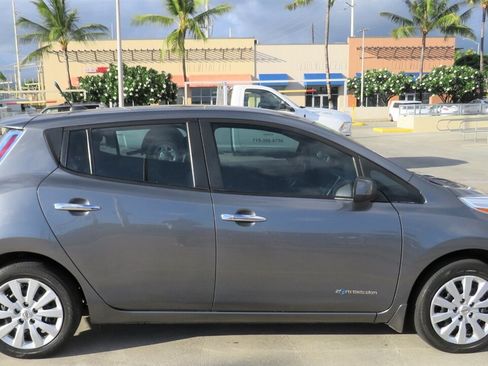 Used 2014 Nissan Leaf S w/ Charge Package FWD image 8