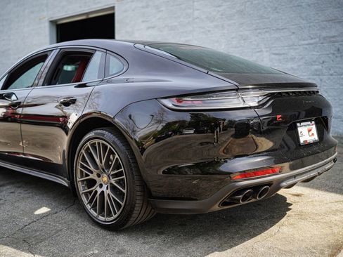 Used 2023 Porsche Panamera Platinum Edition image 13