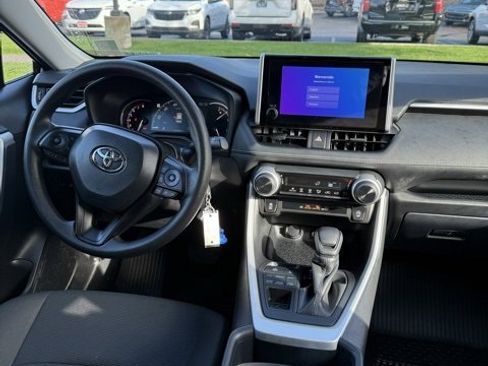 Certified 2025 Toyota RAV4 LE image 30