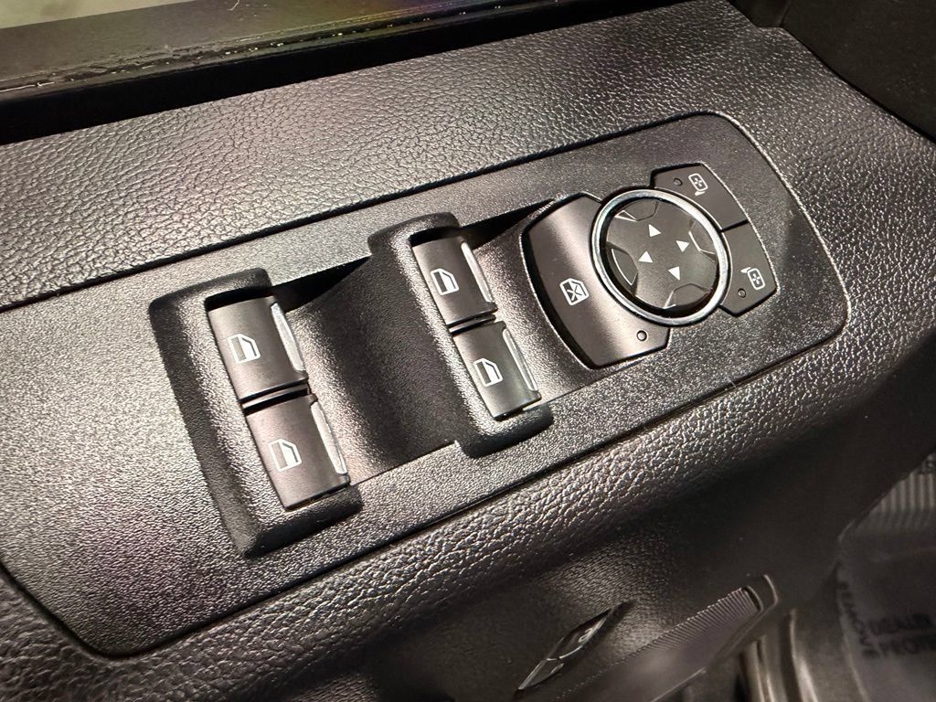 Used 2016 Ford F150 XLT w/ Equipment Group 302A Luxury AWD/4WD image 28