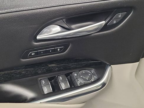 Used 2019 Cadillac XT4 Premium Luxury FWD image 27