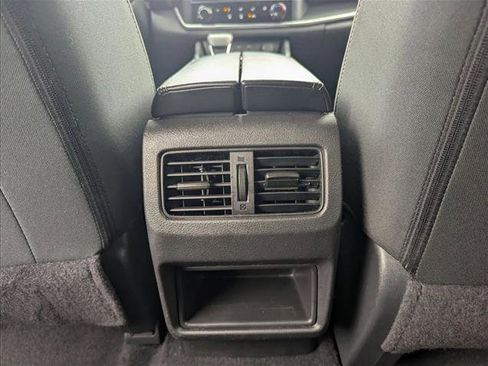 Used 2023 Nissan Rogue S FWD image 16