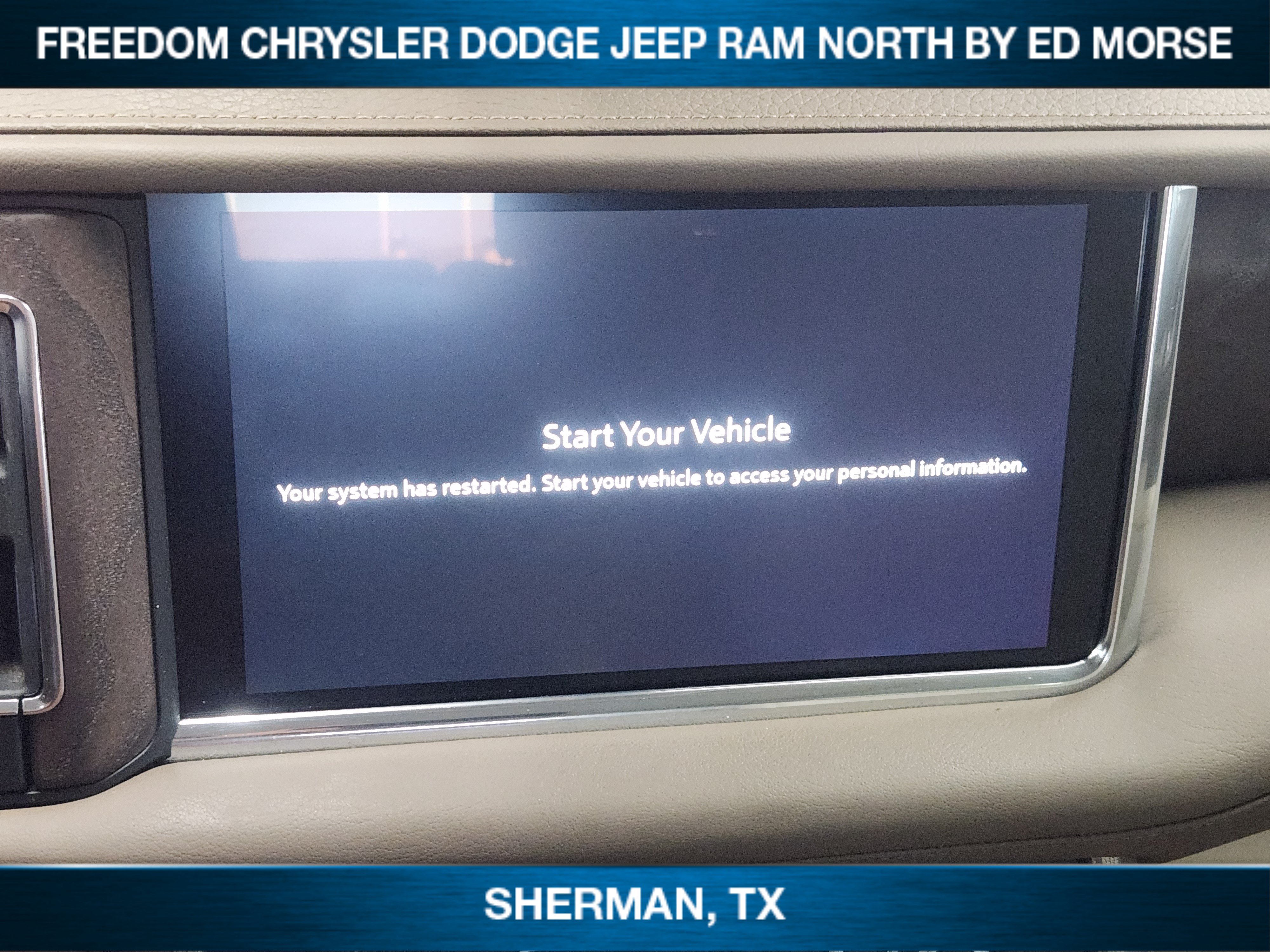 Used 2023 GMC Yukon XL Denali w/ Denali Reserve Package AWD/4WD image 11
