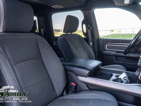 Used 2020 RAM 2500 Big Horn w/ Level 1 Equipment Group AWD/4WD image 27