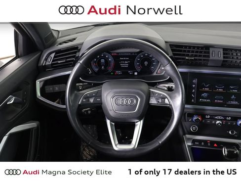 Certified 2022 Audi Q3 2.0T Premium Plus w/ Premium Plus Package AWD/4WD image 31