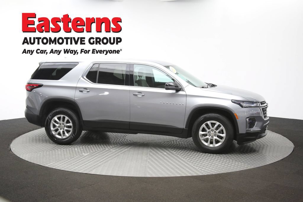 Used 2023 Chevrolet Traverse LS FWD image 47