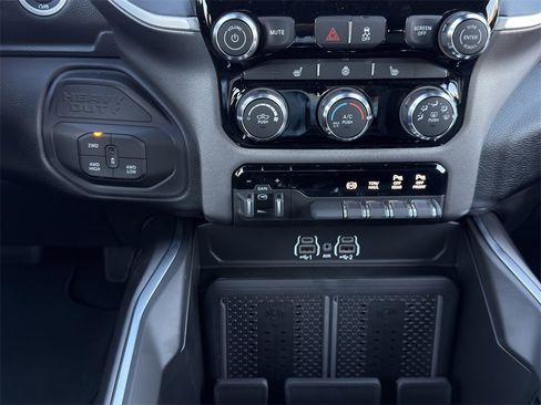 New 2025 RAM 2500 Big Horn image 16