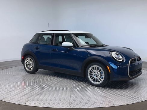 New 2026 MINI Cooper S image 2