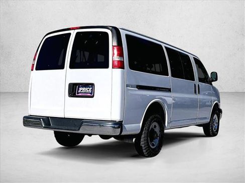 Used 2019 Chevrolet Express 3500 LT w/ LT Preferred Equipment Group image 2