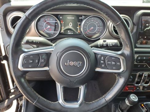 Used 2020 Jeep Wrangler Unlimited Rubicon AWD/4WD image 17