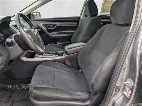 Used 2015 Nissan Altima 2.5 SV image 15