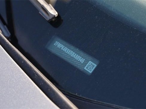 Certified 2024 Ford Edge Titanium image 29