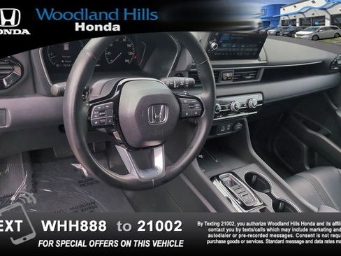 Used 2023 Honda Pilot Touring image 9