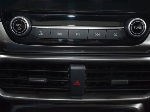 Used 2019 Ford EcoSport SE image 24