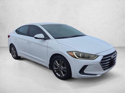 Used 2018 Hyundai Elantra SEL FWD image 3