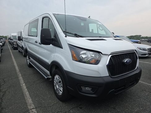 Used 2025 Ford Transit 250 Low Roof w/ Exterior Upgrade Package RWD image 3