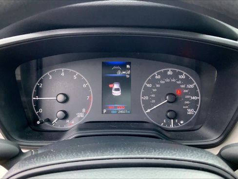 Used 2024 Toyota Corolla LE image 25