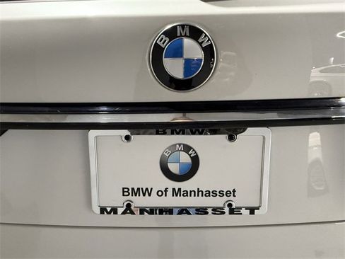 Certified 2024 BMW X7 xDrive40i w/ M Sport Package image 37