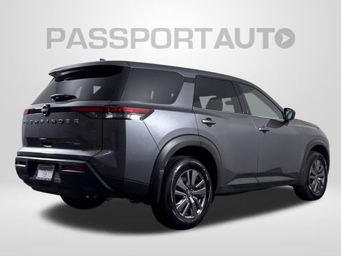 Certified 2025 Nissan Pathfinder S AWD/4WD image 11