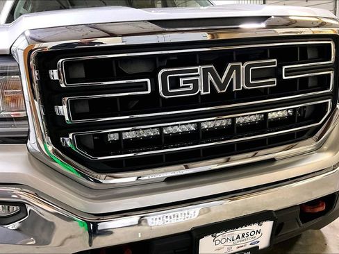 Used 2016 GMC Sierra 1500 SLE w/ SLE Value Package AWD/4WD image 11