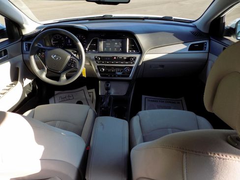 Used 2016 Hyundai Sonata SE image 17
