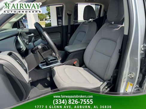 Used 2019 Chevrolet Colorado LT w/ LT Convenience Package RWD image 9