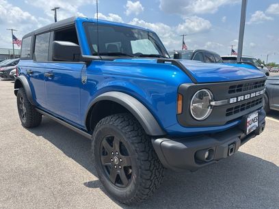 New 2025 Ford Bronco Big Bend w/ Black Diamond Package