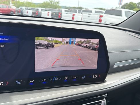 New 2026 Chevrolet Traverse LT FWD image 30