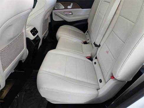 Used 2023 Mercedes-Benz GLE 450 4MATIC w/ AMG Line Exterior image 5