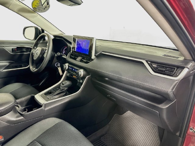 Certified 2024 Toyota RAV4 LE AWD/4WD image 35