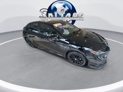 Certified 2025 Toyota Camry SE image 2